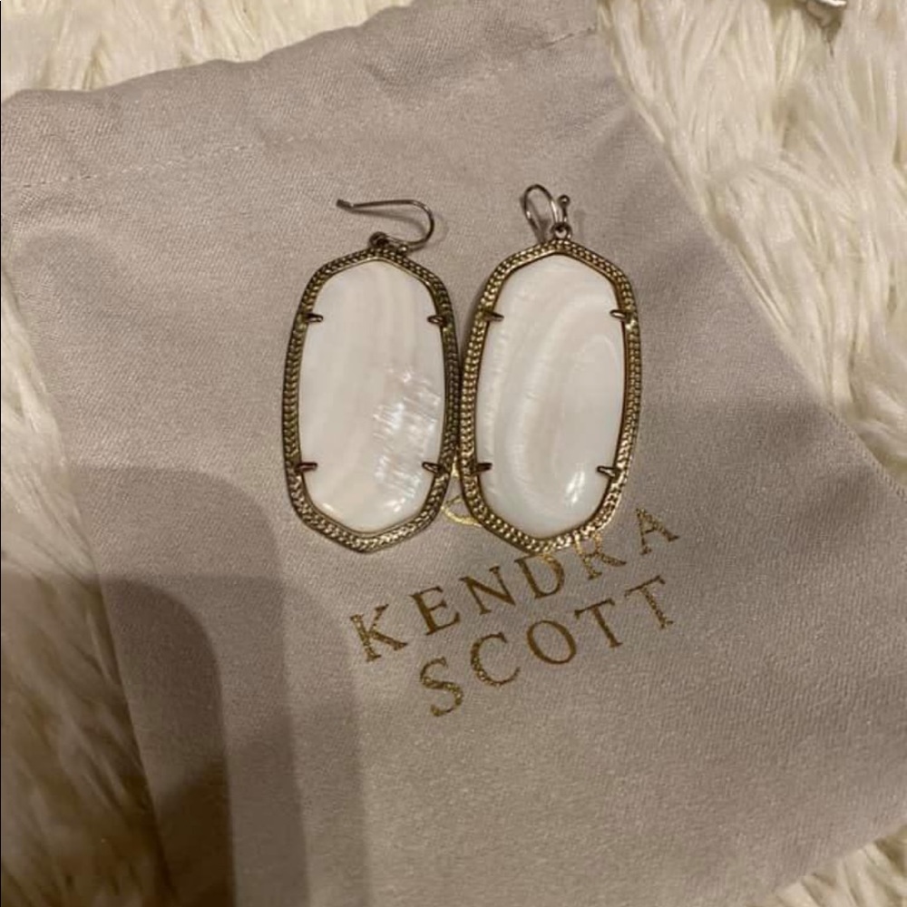 Kendra Scott Danielle Earrings